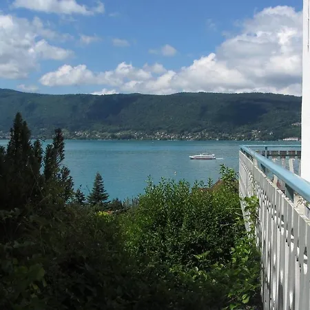 Rum i privatbostad Le - Au Bord Du D' Annecy - - *