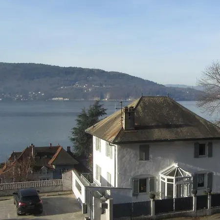 Rum i privatbostad Le - Au Bord Du D' Annecy - -